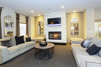 125 E Regina Ave, North Las Vegas, NV 89031