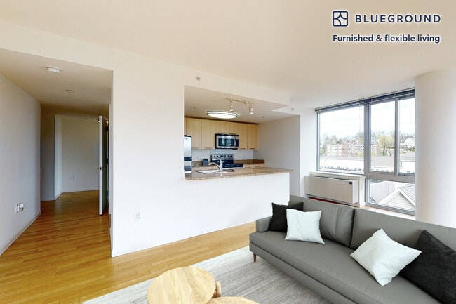 27 Barker Ave unit FL6-ID3504A, White Plains, NY 10601 - photo 3