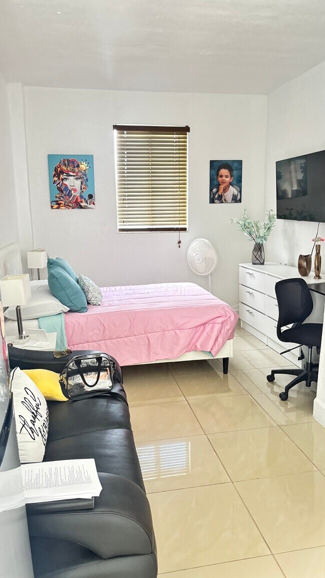 One bedroom apartment