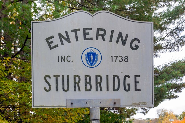 Welcome to Fiskdale, a designated place in the town of Sturbridge.