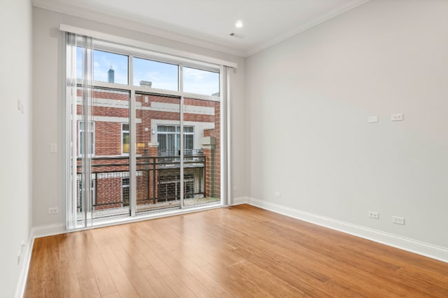 1046 W Monroe St, Chicago, IL 60607 - photo 6