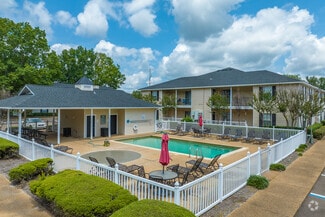 51 Northtown Dr, Jackson, MS 39211