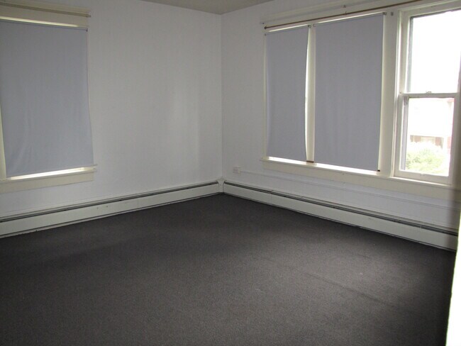 318 S Burrowes St unit 318 B, State College, PA 16801 - photo 7