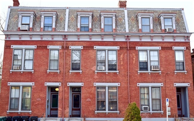 2215 Ohio Ave unit 2217-03, Cincinnati, OH 45219 - photo 2