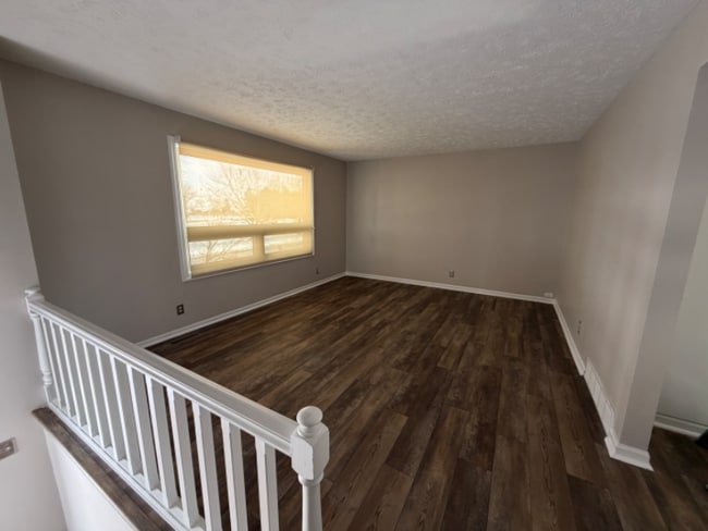 221 E Glenmore Dr, Gretna, NE 68028 - photo 7