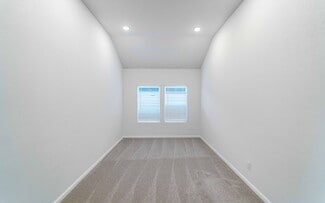 510 Estuary Dr, Maxwell, TX 78656