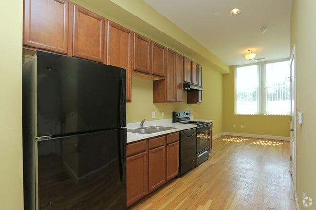 1BR - 584SF - Kitchen