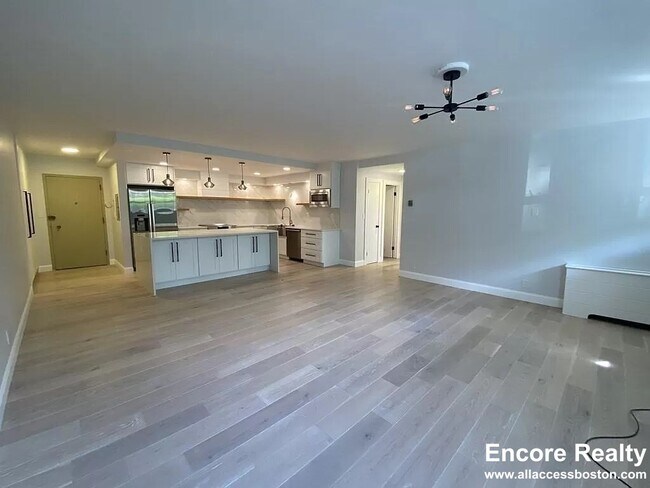 50 Park St unit 12, Brookline, MA 02446 - photo 3