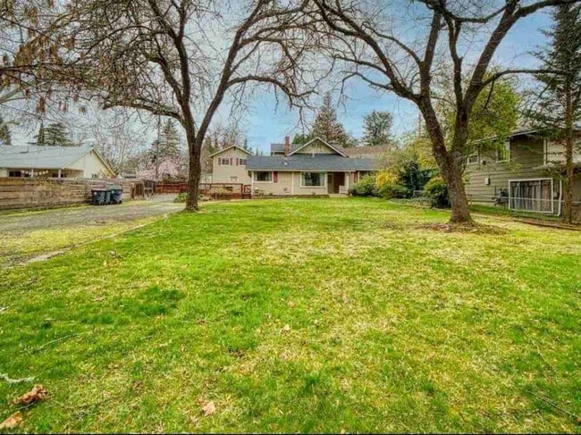 1428 Crown Ave unit ID1337824P, Medford, OR 97504 - photo 4