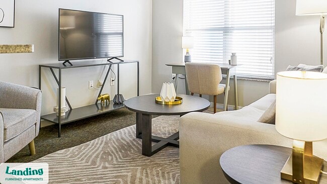 335 W 9th St unit 331, Indianapolis, IN 46202 - photo 2