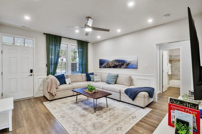 193 Scarlet Oak Dr unit ID1337815P, Harpers Ferry, WV 25425 - photo 2