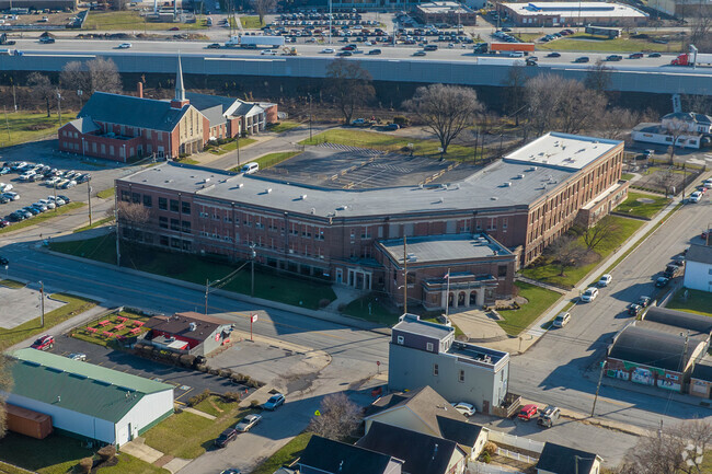 The Oaks Academy Middle School offers a quality education to every student who attends.