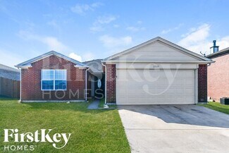 1525 Heritage Blvd, Glenn Heights, TX 75154