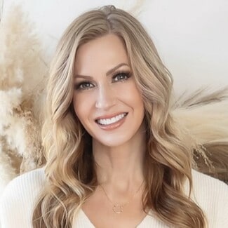 Larissa Bowker