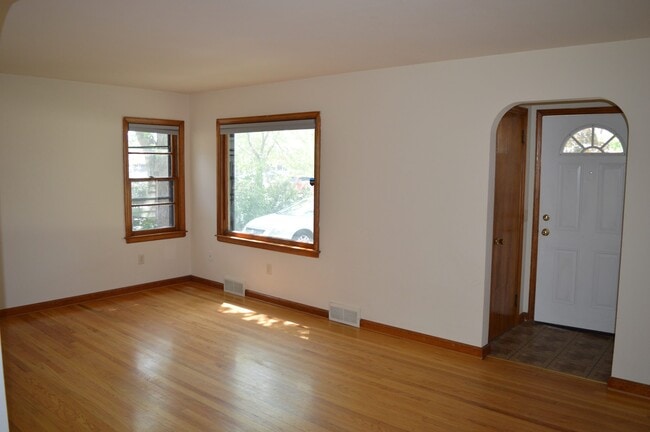 7014 University Ave, Middleton, WI 53562 - photo 3