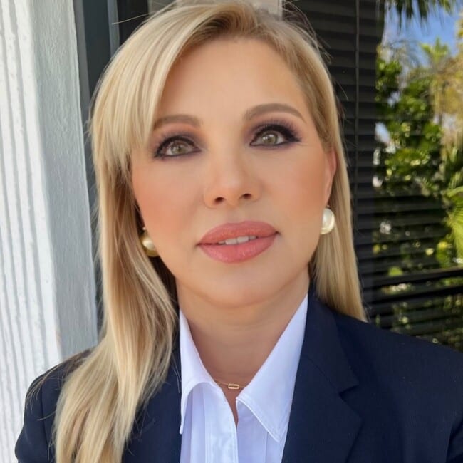 Agent Photo