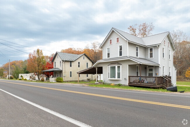 Farmhouse-style homes in Pine Township blend traditional architecture with rural charm.