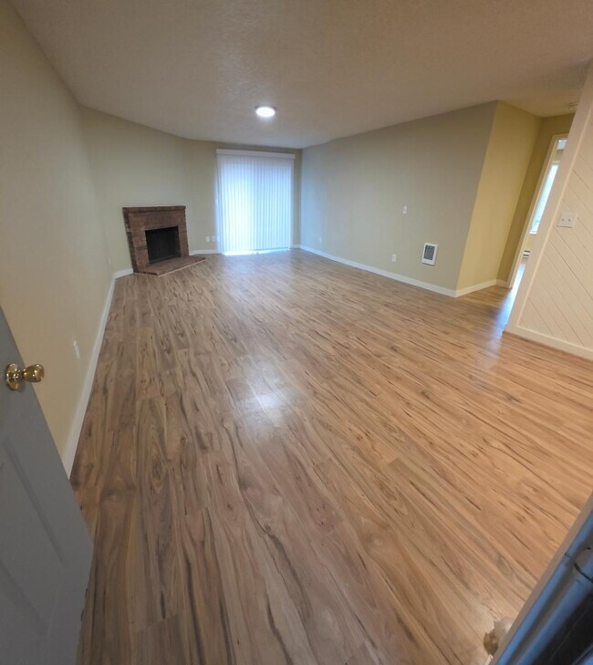 9615 SW Prairie Terrace unit D, Beaverton, OR 97008 - photo 2