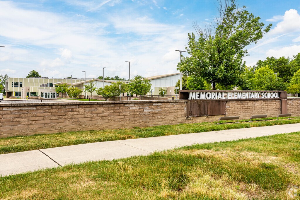 Memorial Elementary School serves students in East Brunswick.