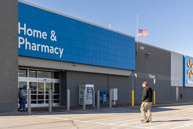 Laural Valley would not be complete without a Walmart Supercenter.