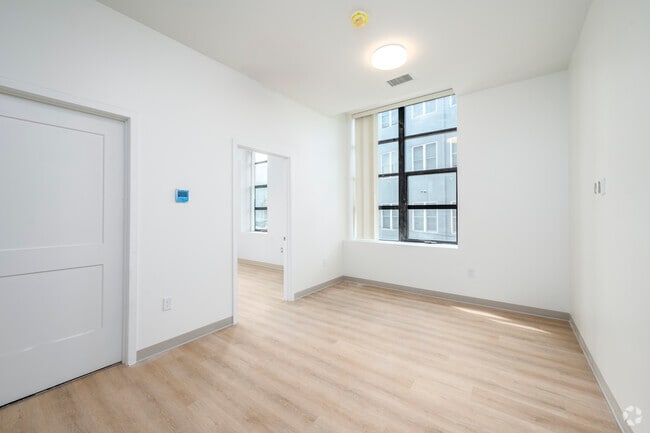 1724 Kalorama Rd NW, Washington, DC 20009 - photo 5