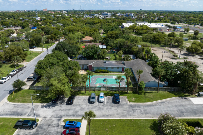 Brownsville Montessori Academy is a private Preschool and Elementary  located in Brownsville.