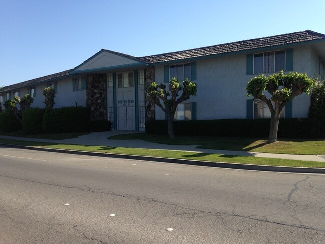 1514 Lincoln Blvd unit 14, Tracy, CA 95376 - photo 2