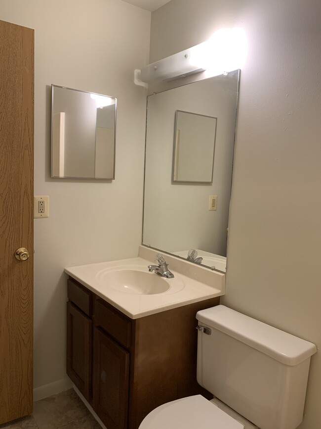 Hickory Square Apartments, Imlay City, MI 48444 - photo 7