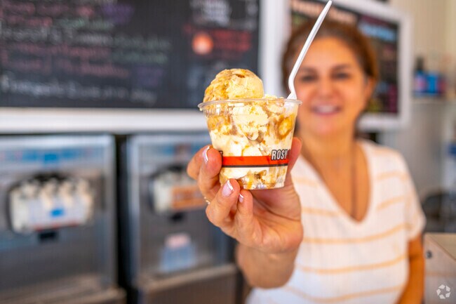 Rosy's Yogurt has delicious sweet treats in the Glen Una neighborhood.