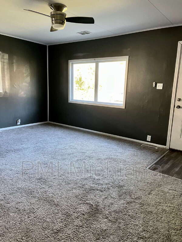 261 N Kenmore St, South Bend, IN 46619 - photo 3