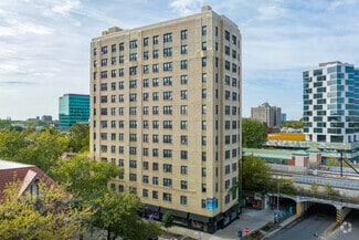 5100 S Cornell Ave, Chicago, IL 60615