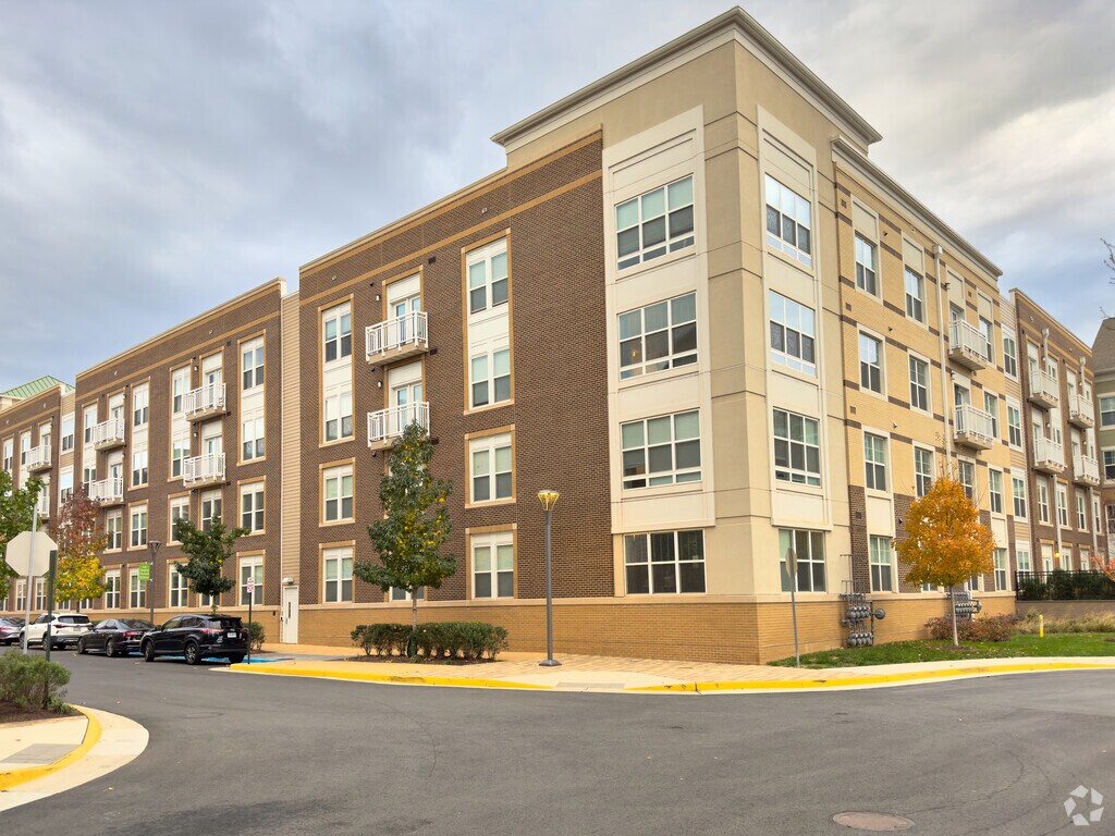 The Jameson at Kincora 20725 Wood Quay Dr, Sterling, VA