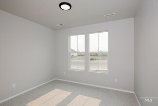 5213 Malachite St, Caldwell, ID 83605