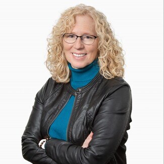 Julie Bayer
