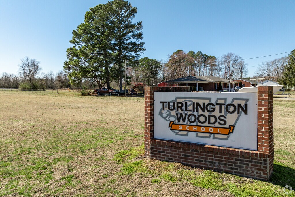 Turlington Woods Alternative School