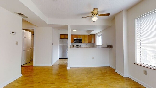 454 Green St unit 307, Cambridge, MA 02139 - photo 4