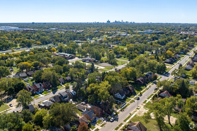 Ravendale is located just minutes from downtown Detroit.