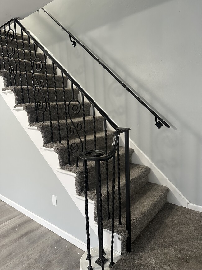 63 Pierce St, Plymouth, PA 18651 - photo 3