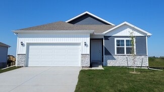 2492 SE Fox Valley Dr Unit 36202218, West Des Moines, IA 50265
