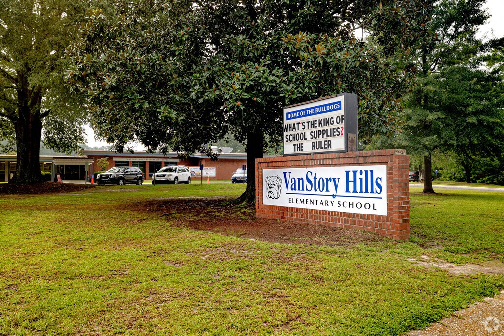 Vanstory Hills Elementary School prepares students for middle school in Terry Sanford.