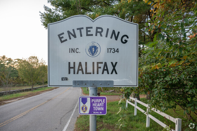 Harrubs Corner is a popular neighborhood located in Halifax.