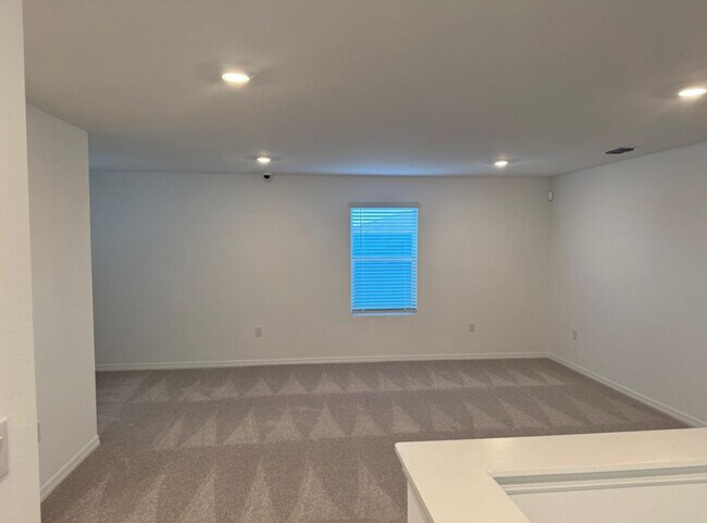 76 Citrine Loop, Kissimmee, FL 34758 - photo 7