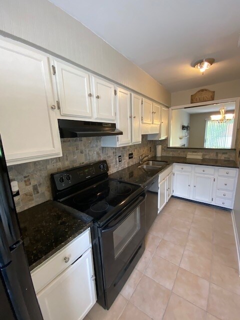 6042 Heath Valley Rd, Charlotte, NC 28210 - photo 5