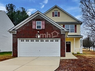 2 Hidden Meadow Ct, Durham, NC 27704