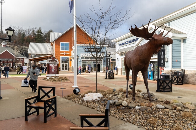 Merrimack Premium Outlets has 80 shops to choose from.