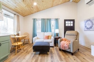 7115 W 71st St, Indianapolis, IN 46278