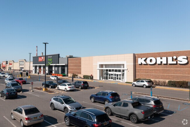 Kohls, Amazon Fresh Supermarket, Michaels Crafts and Staples are all in one center in Oceanside.