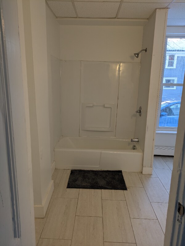 148 Bartlett St unit . 1, Lewiston, ME 04240 - photo 6