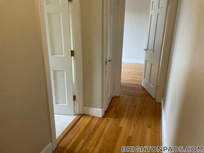 97 Strathmore Rd unit 7, Brighton, MA 02135 - photo 3