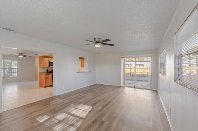 2813 20th Ave W, Bradenton, FL 34205 - photo 7